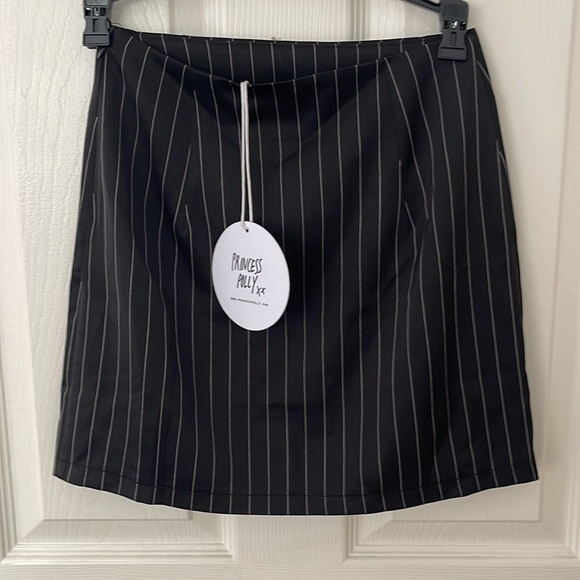 💜 Princess Polly One To Watch Skirt - Picture 5 of 6